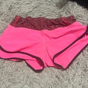 Lululemon speed ups size 4 never really worn but once.